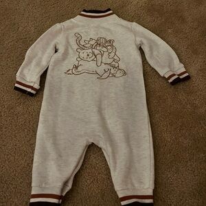 Disney Baby Winnie the Pooh Romper with zipper